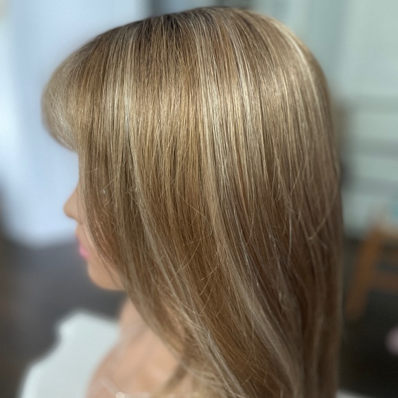 Uniwigs Carrie Almond Frost MODIFIED fringe/bangs. Synthetic alopecia long wig - Picture 5 of 13